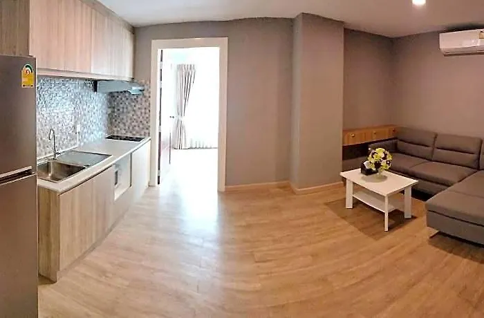 The Lux Ladprao 10 Hotell