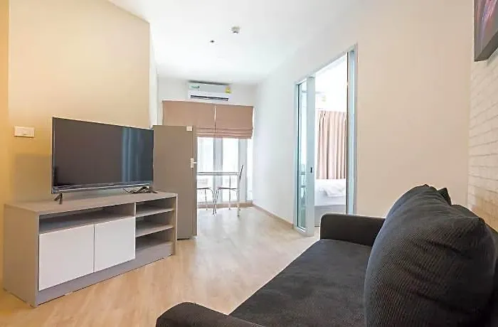 The Lux Ladprao 10