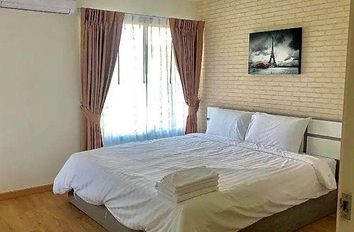 Hotell The Lux Ladprao 10 Bangkok